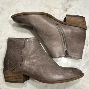 FRYE Carson Piping Bootie Graphite size 11 Excellent condition